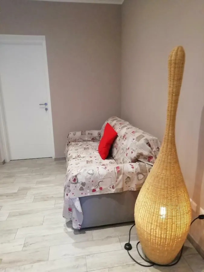 Ferienwohnung La Casa Di Beppe Lanzo dʼIntelvi Apartment
